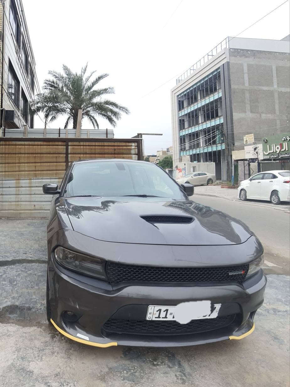 دودج جارجر 2019 GT
السيارة كفاله من الدعامية للدعامية بدون صبغ بدون تبديل 
محرك 3600  v6
السيلرة عليها منظومة غاز حكومية ٦٠ لتر انسى شي اسمه صرف او بانزين 
جيتي سوبر تراك  رقم بغداد باسمي
مكانها بغداد 
*********** بغداد, العراق
