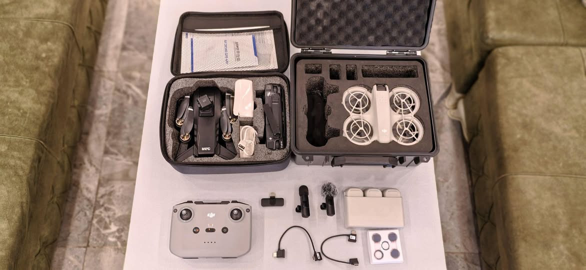 السلام عليكم
طيارتين للبيع.  Dji نيو. فول مواصفات  كامله ملحقات 
والثانيه / L900   كامله مع الملحقات   
مع سماعه نيك مايك
***********
***********
