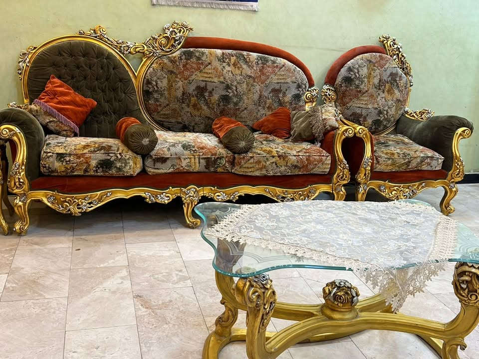 البيع مليون ٢٥٠
***********
