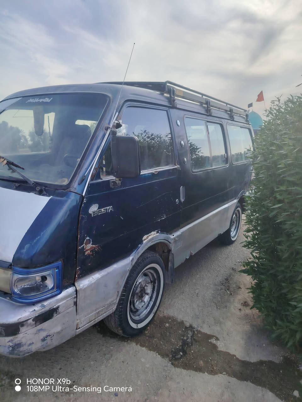 كيا بسته للبيع موديل 94 سنويه ل 28  كير جديد محرك مجفت صار شهر اكسل شواصي اماميه جدد الشواصي الخلفيه تعمير قليل بوم جديد عينه وصينيه جديد كهربائيات شغاله باتري جديد دواخل جديده اكسل بحاله جيده تايرات نظيفه المكان بابل ورديه خارج اتصل على الرقم ***********

نص مكتوب في الصور:
- HONOR X9b
- 108MP Ultra-Sensing Camera
- HONOR X9b 108MP Ultra-Sensing Camera