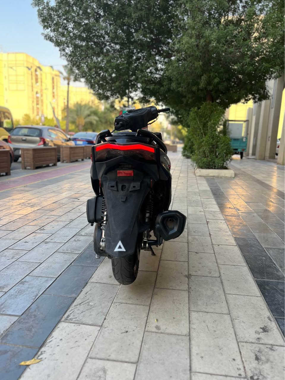 دراجه سكنس شمعة فحل نوزل خطين قبق نفخ ياباني جديده مال رمبه دراجه  ام الطلاعات كفاله  بلاديه مكينه ناعمه شلعه معدل ربع نكره كهربائياتها كلها شغاله كفرات اصليه دراجه جديده اي نقص مابيها مكفوله السعر مليون و 350  العنوان بغداد الكرخ الاتصال على الرقم*********** بغداد, العراق

