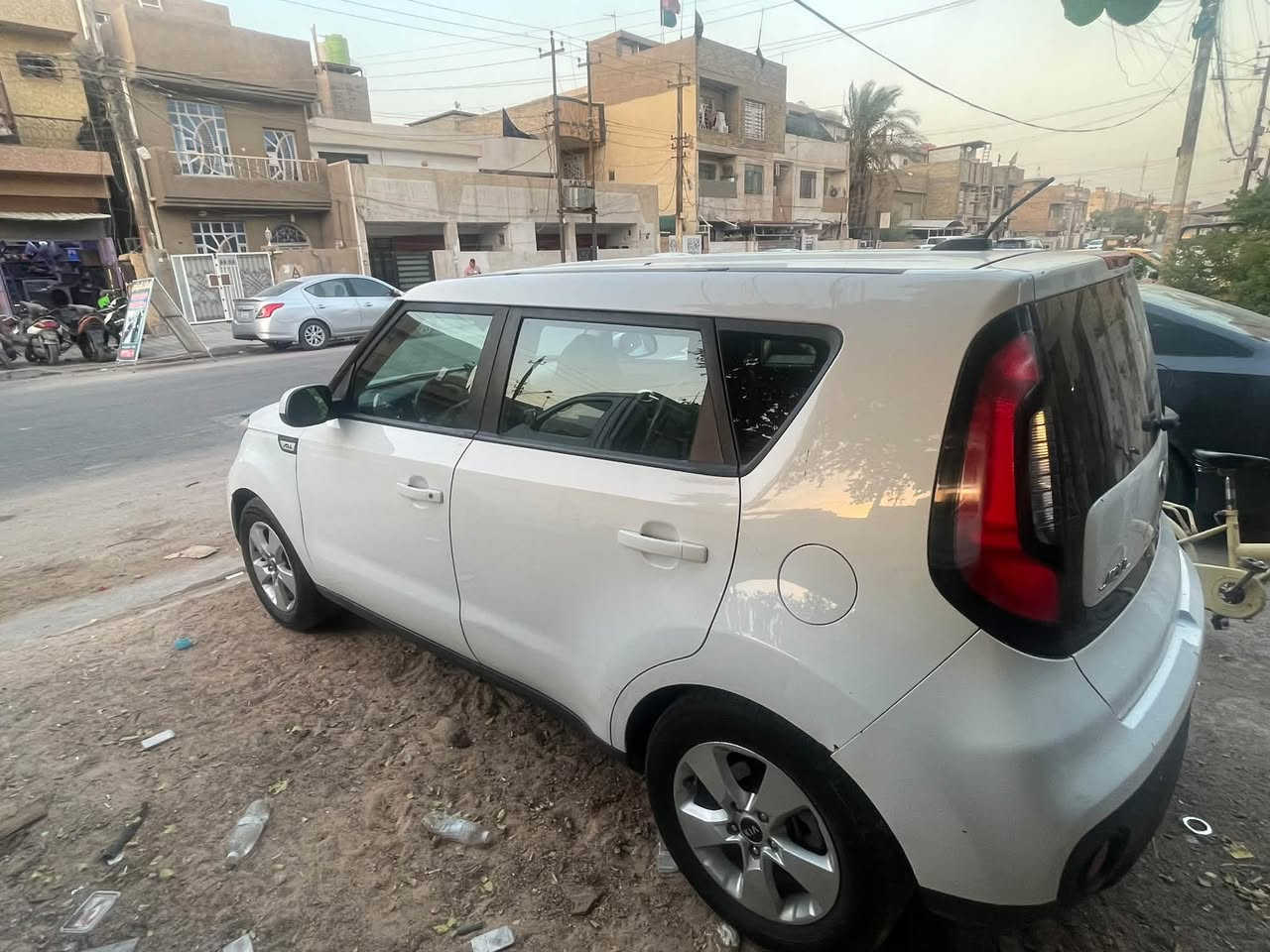 السلام عليكم عندي صول موديل 2018 محرك 1600 لون ابيض رقم سليمانيه ب اسمي مكاني بغداد الامين الثانية البيع بالاقصاد مقدمة 50 ورقه والباقي اقصاد 
حصرآ موظف
***********

نص مكتوب في الصور:
- price: $4407 Free bid history copart and iaai » Kia » Soul » Kia S 8 White 1.6L 4 vin: KNDJN2A24J7563546 ia Soul 2018 White 1.6L 4 in: KNDJN2A24J7563546 en.bidfax.info Final bid: $4400
- price: $2207 Free bid history copart and iaai » Kia » Soul » Kia S 8 White 1.6L 4 vin: KNDJN2A24J7563546 ia Soul 2018 White 1.6L 4 in: KNDJN2A24J7563546 en.bidfax.info Final bid: $4400