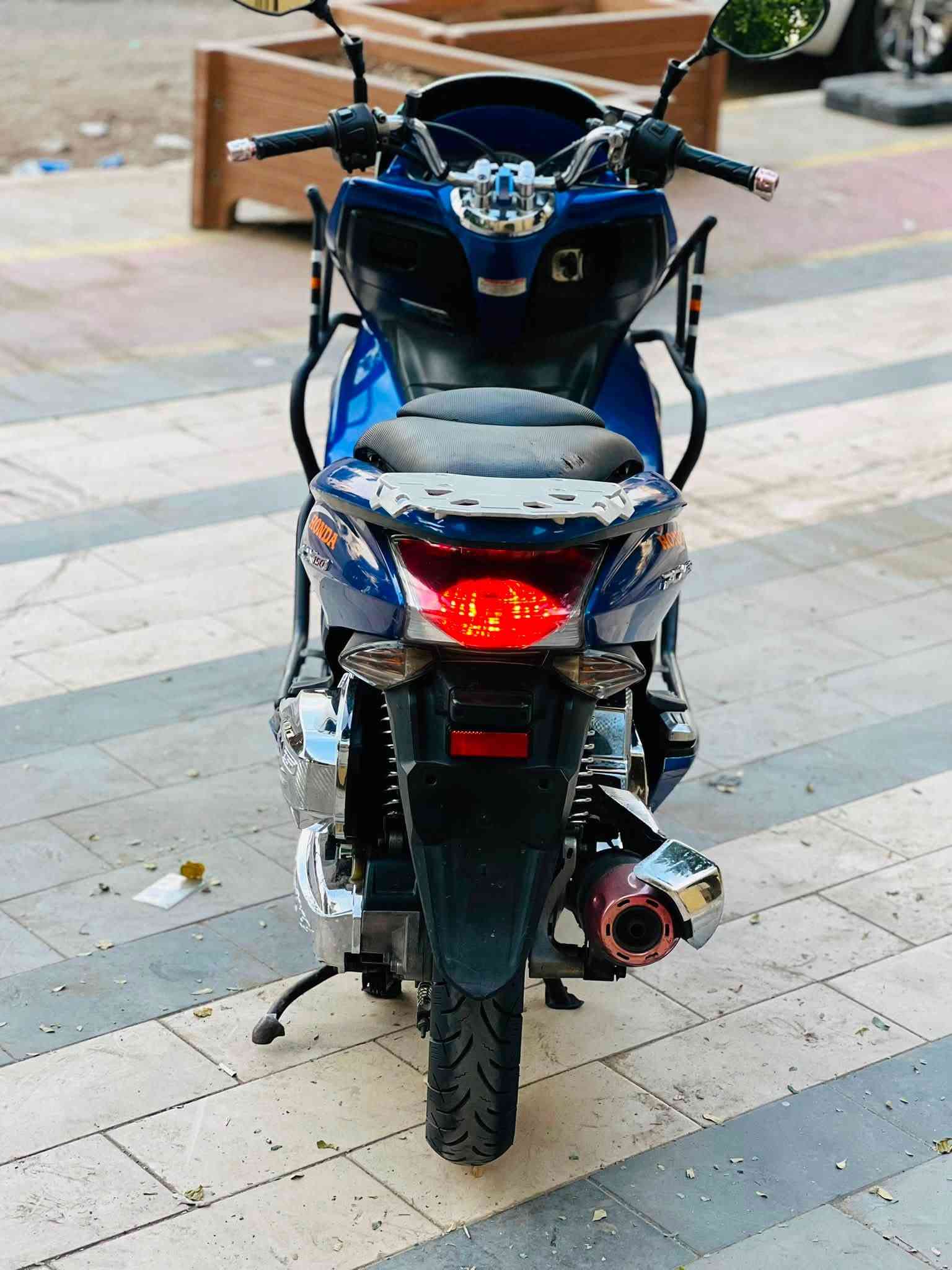 PCX • جيل الاول • ١٥٠