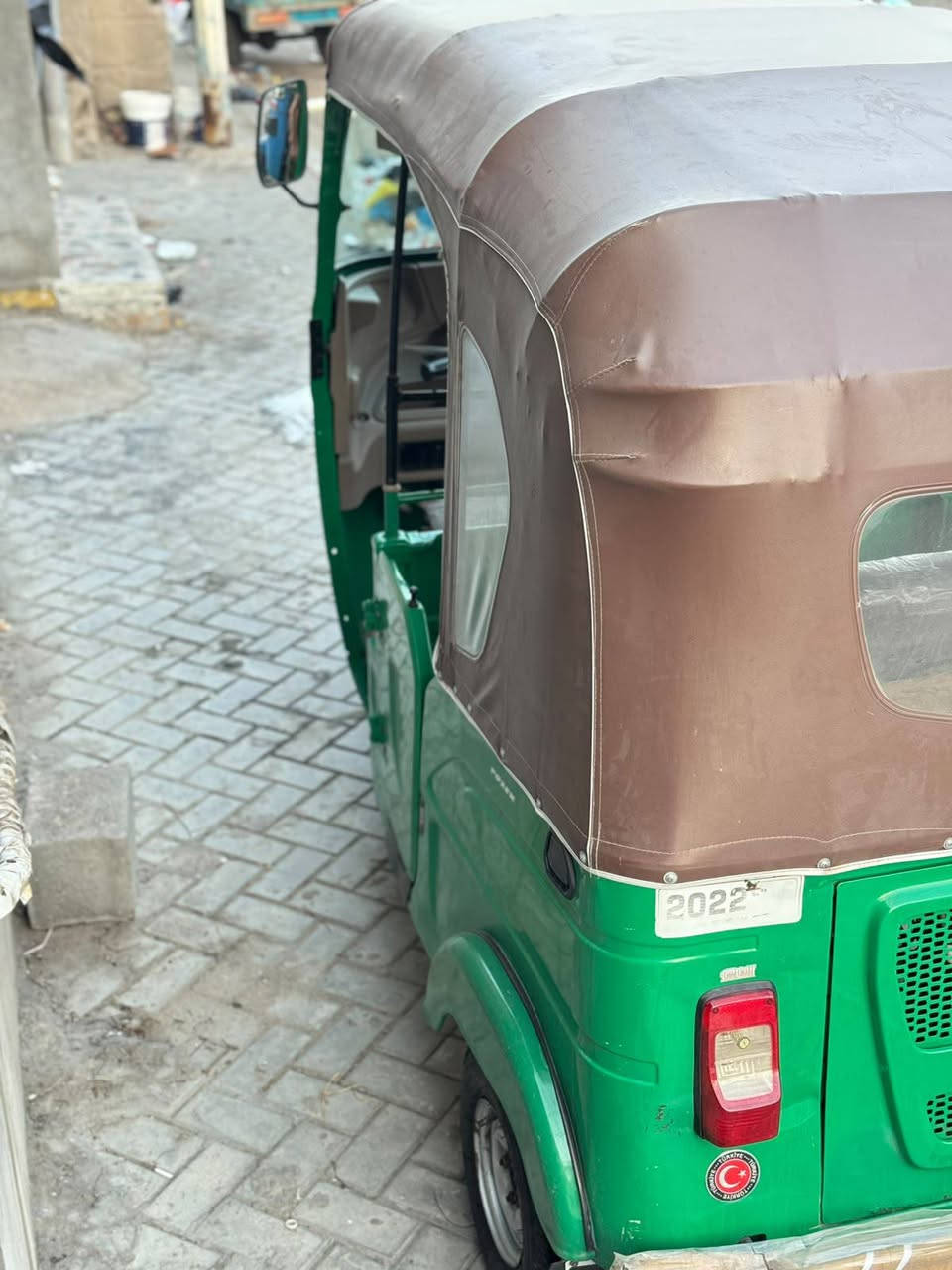 سلام عليكم تكتك للبيع موديل 22 مكينه كفاله  البيدي شوفالعين  التكتك  نضيف مايحتجل شي مكاني بصره حي الحسين  *********** سعر خاص
