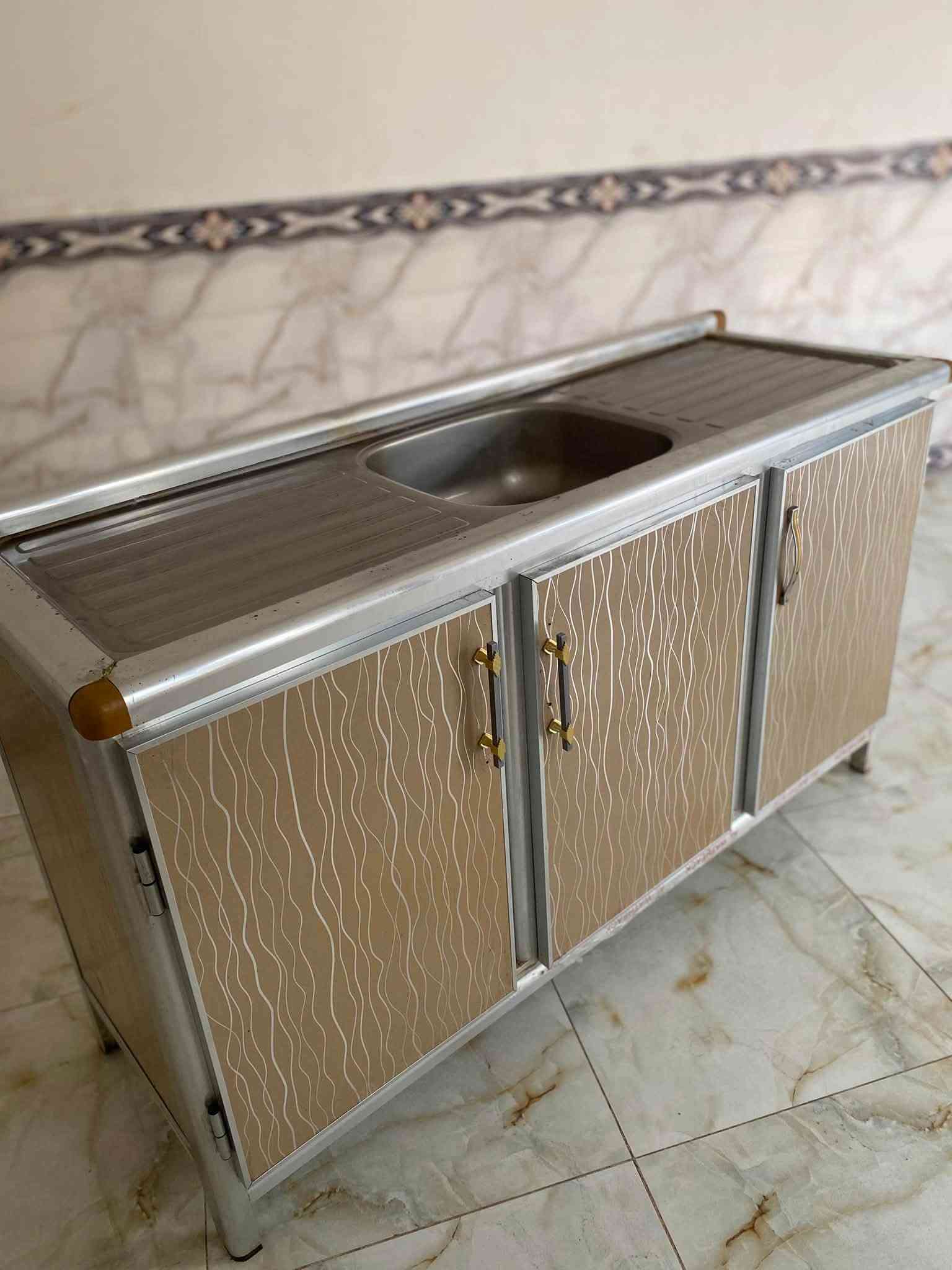 كاونتر سنك ١٫٥م • طباخ ٤ عيون • ثلاجه صغيره