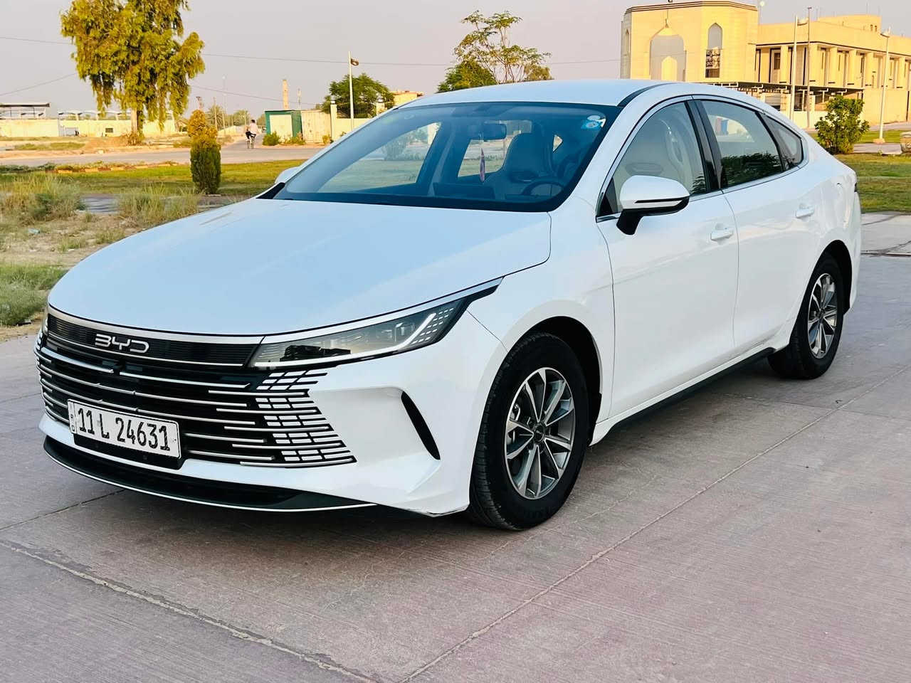 السلام عليكم ورحمة الله وبركاته 🌹

🚘 للبيع — BYD دستوري موديل 2025

💰 البيع
📍 رقم بغداد
✅ مكفولة
✅ بدون ضرر
✅ تحويل مباشر

✨ المواصفات:
• شاشة قلاب
• تحكم ستيرن
• بصمة كرت
• بصمة تشغيل
• بصمة أبواب
• سيارة جميلة جداً ونظيفة

🔥 سيارة موديل حديث، جاهزة للشراء وبحالة ممتازة.

📞 للاستفسار:
***********

📍 أو زيارتنا في:
معرض عنه المركزي لتجارة السيارات
الأنبار — قضاء عنه — قرب بانزين خانه

👤 بإدارة خليفه العاني

أهلاً وسهلاً بالجميع، والفحص والدلالة خير دليل.
