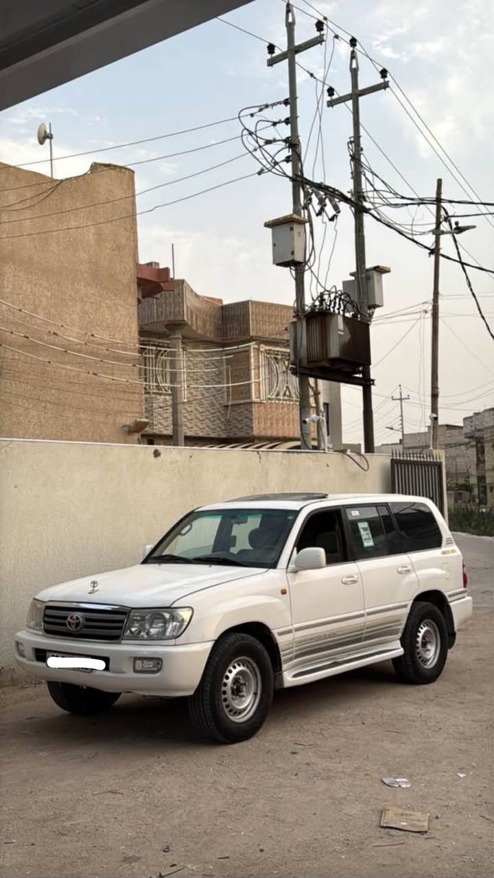 � للبيع تويوتا لاند كروز GXR موديل 2004
مكان السيارة بصرة
موديل: 2004
الفئة: GXR
محرك 6 سلندر 4.5 لتر بنزين
قير أوتوماتيك
دبل ثقيل وخفيف
دفلوك
فتحة سقف
ثلاجة
مكيف 3 قطع أمامي وخلفي وسط
مرايا كهربائية
زجاج كهربائي
هوك بلادي
داخلية نظيفة
بيها قطعتين صبغ فقط
الشاصي سليم
ماشيه 225 
عليها رنك اصلي
وعليها تايرات تايلندي تصنيعه2025

📞 للتواصل: (***********

