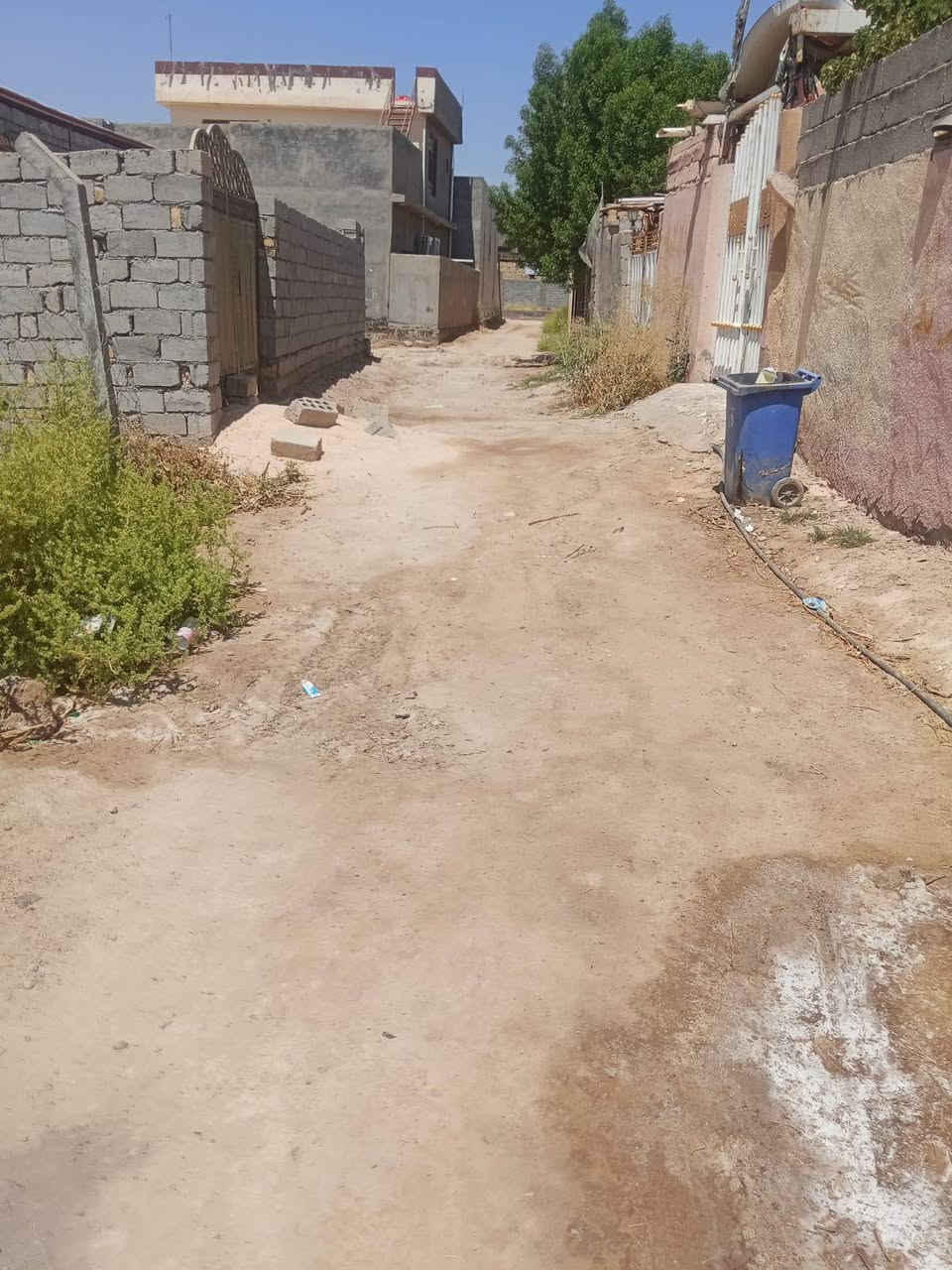 السلام عليكم ١٠٠م مسيجة السعر  ٨ ماليون وبيع سرب-
