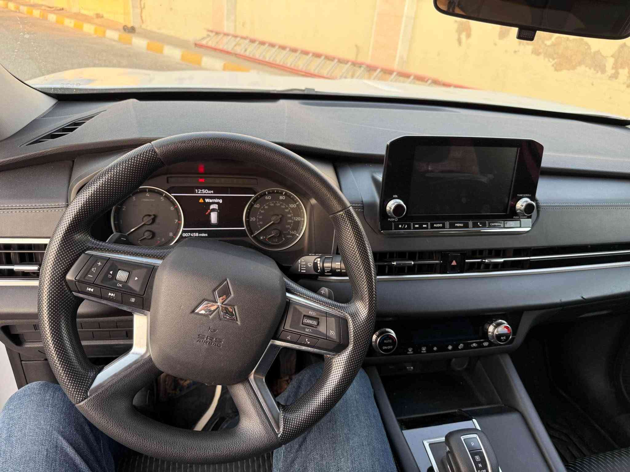 السلام عليكم 
اوتلندر  موديل : 2024 AWD 
اللون : ابيض 
سعر : 205ومجال 
عداد المسافة : 7 الف 
حجم المحرك : 2.5L 
ملاحظة السياره  : فقط قبغ صندوق صبغ 🔴بدون ارباگ 🔴 

فول مواصفات :
دةبل اكسل 𝟒𝐱𝟒
 بصمة ابواب 
بصمة تشغيل 
شاشة كبير لمس
شحن وايرليس
كاميرا
هاند بريك بصمة
اوتو هولد : 𝐀𝐔𝐓𝐎 𝐇𝐎𝐋𝐃 
اوتو ستارات : 𝐀𝐔𝐓𝐎 𝐒𝐓𝐀𝐑𝐓
اوتو ستوب : 𝐀𝐔𝐓𝐎  𝐒𝐓𝐎𝐏
رادار امامي (تحديد مسار)
رادار جانبي  (نقاط عمياء)
رادار خلفي (التحذير من الاصطدام)
حساسات امامي
حساسات جانبي 
حساسات خلفى 
كشنات كهربائي
كشنات خزن+ميموري
كشنات تبريد
كشنات هيتر
تحكمات استيرن
استيرن هيتر
تبريد لمس 
تبريد مركزي 
لايتات 𝐋𝐄𝐃 ليد عدسة زينون بيلادي
بلاجيكتور 𝐋𝐄𝐃 ليد بيلادي
بكلايتات 𝐋𝐄𝐃 ليد بيلادي
ويل كروم
‏ ‎تفاصيل اكثر الاتصال علی ارقام التاليه 

‏ WhatsApp - Vibir
☎️ ***********

عنوان📍عقره اكر, نينوى
