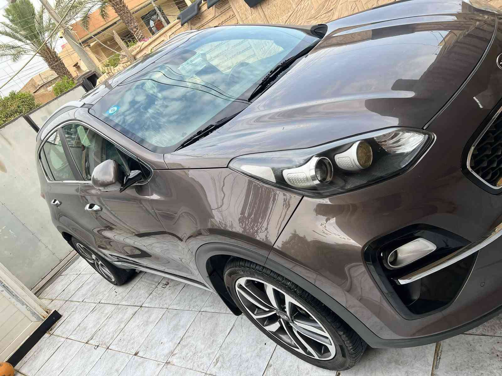 السلام عليكم سبورتج ٢٠٢٠ خليجي مكفولة كفاله عامه من الصبغ والتبديل عدى شخوط بسيطة جدا
مواصفات 
بصمة + بصمه ابواب 
كامرة + شاشة بلادي 
تبريد بيانو 
اشاير بالمري مري شفط 
تحكمات ستيرن 
كشنات كهرباء 
حساسات امامي خلفي 
ماشية ٧٣ كم 
ويل ١٩ تايرات جديدة
مكينة ٢٠٠٠ دوش  
ادامة كاملة متصرف عليها ربع 
سعرها ١٨٣ وبيها مجال بسيط 
الاتصال ***********
السلام عليكم سبورتج ٢٠٢٠ خليجي مكفولة كفاله عامه من الصبغ والتبديل عدى شخوط بسيطة جدا
