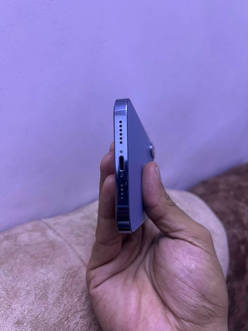 ايفون ١٣ برو ماكس ذاكرة ٢٥٦ 
جهاز مكفول فقط بطارية مرفوعه وصرف الشحن تنساه ابد ميصرف /بغداد /السعر ٧٢٥ وبي مجال
للاستفسار اتصال او واتساب ***********

نص مكتوب في الصور:
- ٤:٤٠
- حول
- >
- الاسم
- iPhone
- إصدار iOS
- 26.6.2
- اسم الطراز
- iPhone 13 Pro Max
- رقم الطراز
- NLF93LL/A
- الرقم التسلسلي
- NTV44J3QYK
- الأغاني
- .
- الفيديوهات
- الصور
- السعة
- ٢٥٦ غ.ب.
- متوفرة
- ٢٣٦,٦٧ غ.ب.
- عنوان Wi-Fi
- 2C:76:00:36:0C:59
- Bluetooth
- 2C:76:00:36:D3:FA
- البرنامج الثابت للمودم
- 5.51.03