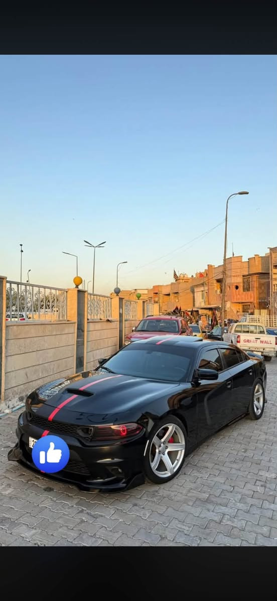 السلام عليكم 
للبيع جارجر سكات باك 2020 فول 1/1 رقم اربيل 
حادثها بالمنشور بدون ايرباك 

مواصفات 
رادار جانبي 
فتحه 
ستيرن كهرباء 
كشنات شاموه 
تدفئه تبريد 
شاشه كبيره 
محرك 6400 
حساسات 
سياره فول عده رادار الامامي 
صبغ جاملغين الامامي والخلفي 
عنوان بغداد زيونه 
للاستفسار *********** 
السعر 170
