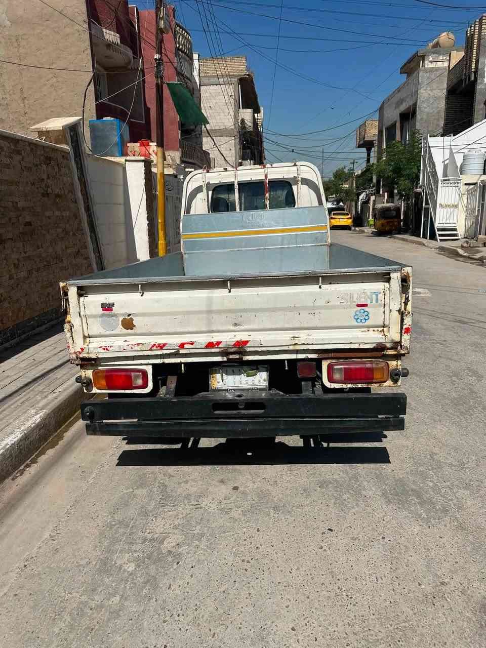 ‏سلام عليكم سيارة كيا أم عيون موديل 2002 أم الحاكيه رقم بغداد تحويل ثاني يوم مكينة كير كفاله صدر امامي خلفي جديد بدي جديد شاصي كفاله مكينة 3000 سوبر معمر الدوس￼ بدون صبغ ￼￼ مكان بغداد الشعب للتواصل على الهاتف***********
