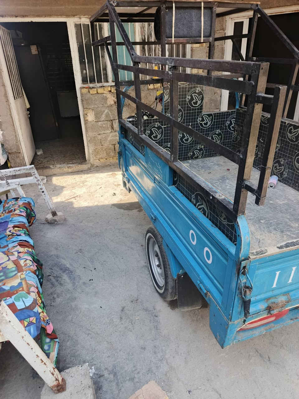 سلام عليكم ستوته صقر المديل 2021لبيع ستوته حلوه و نضيفه سعر 1750وبيه مجال حق جيه عنواني بغداد سبع قصور قرب حي اور رقم ***********
