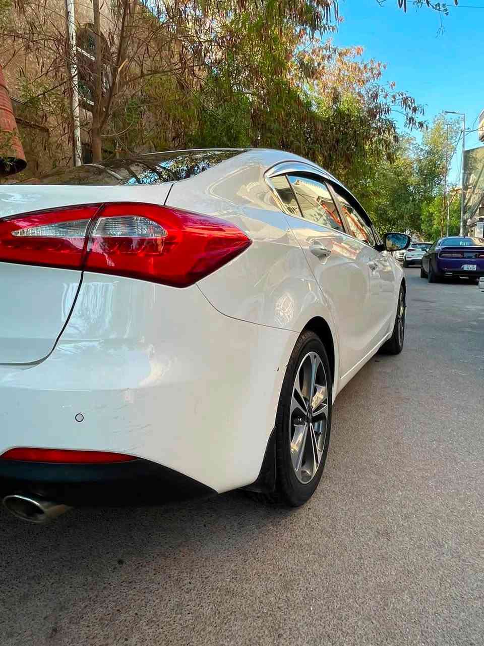 🚗 للبيع – كيا سيراتو  خليجي 2014 🚗
✅ موديل: 2014
✅ سيارة نظيفة جدًا
✅ على إيدي، برغي ممفتوح بلسياره
✅ الممشى: 89 ألف كم
✅ فول مواصفات (ما عدا البصمة)
✅ مكفولة من ناحية الفحص
✅ ملاحظة: بارد خفيف بحجم 4 أصابع في الجاملغ الأمامي جهة السائق

💰 السعر المطلوب: 128 ورقة (قابل للتفاوض بالمعقول)

📞 للاستفسار:
***********

سيارة تستحق المعاينة، والله يبارك لصاحب النصيب.
