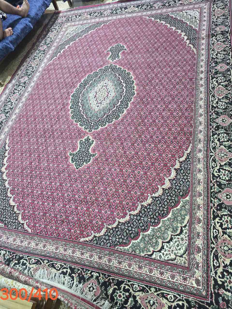 السلام عليكم اغراض للبيع نظيفه ومال بيت الي يحب يتفضل خاص او يتواصل واتساب***********
