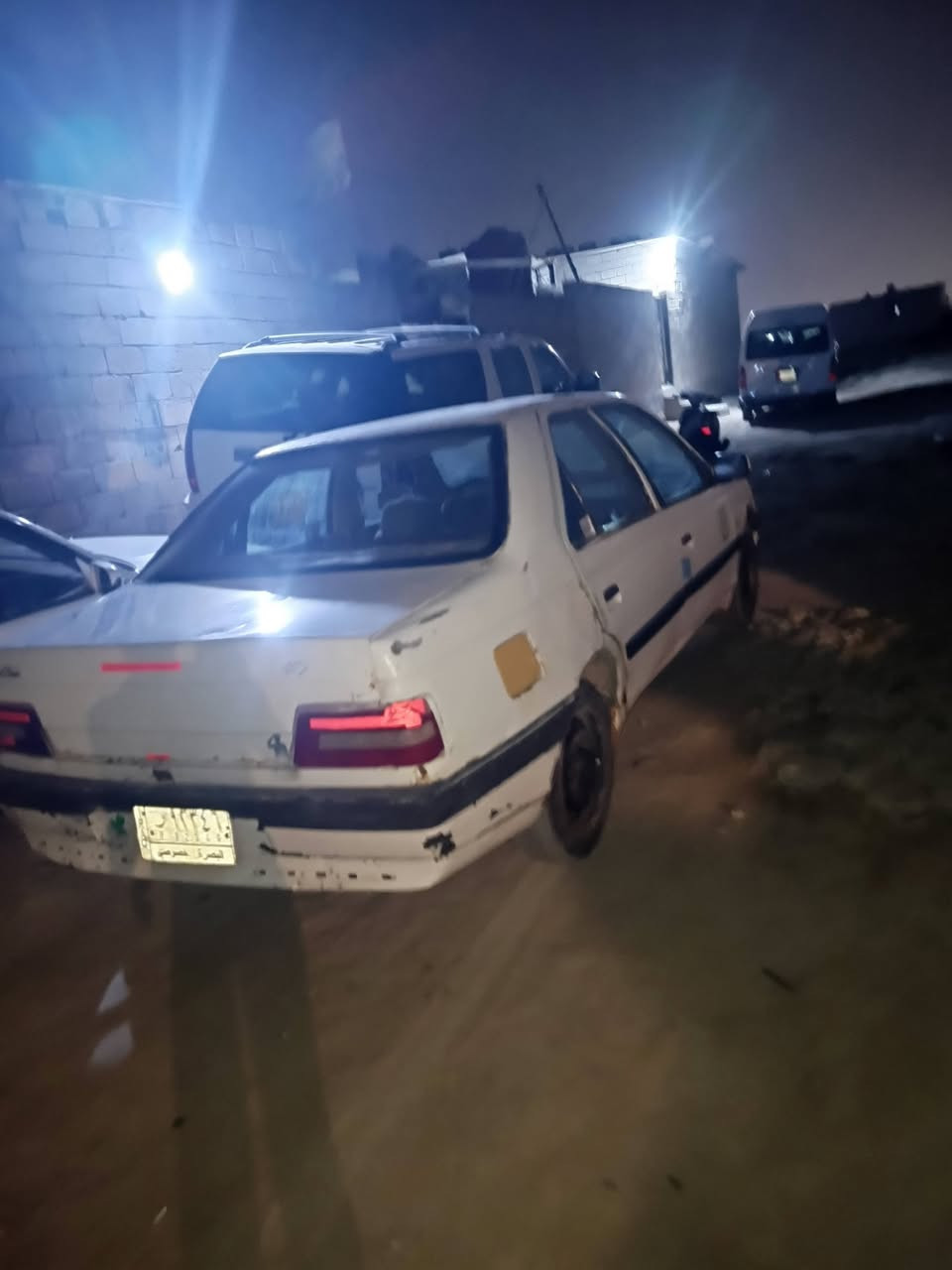 بيجو 405 • ٢٠١٤ • دخان غليل