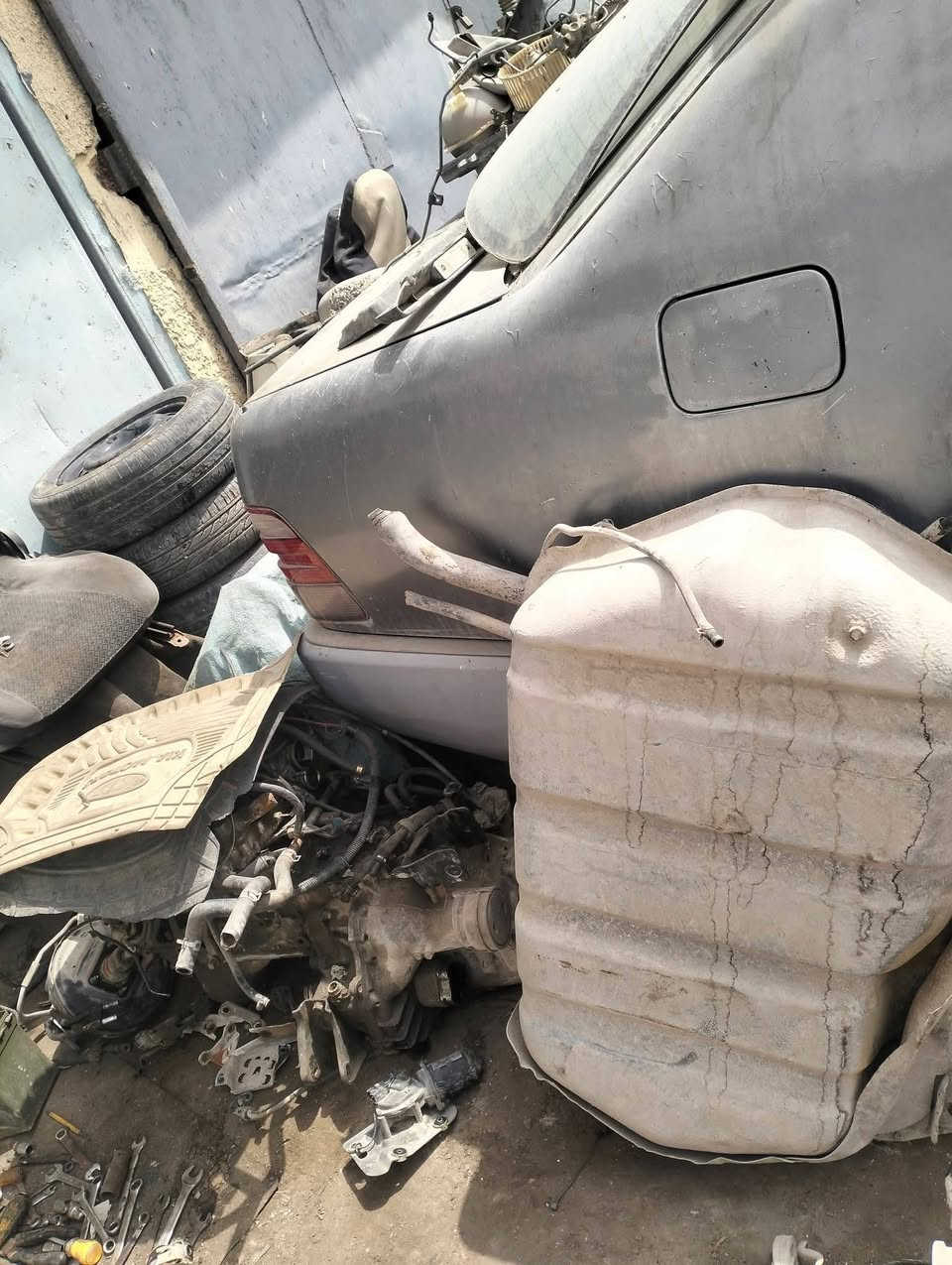 السلام عليكم 
تفصيخ بروتون شتحتاج ابيعلك.... مكاني بغداد جسر ديالى الجديد بالحي الصناعي 
*********** يوجد توصيل
