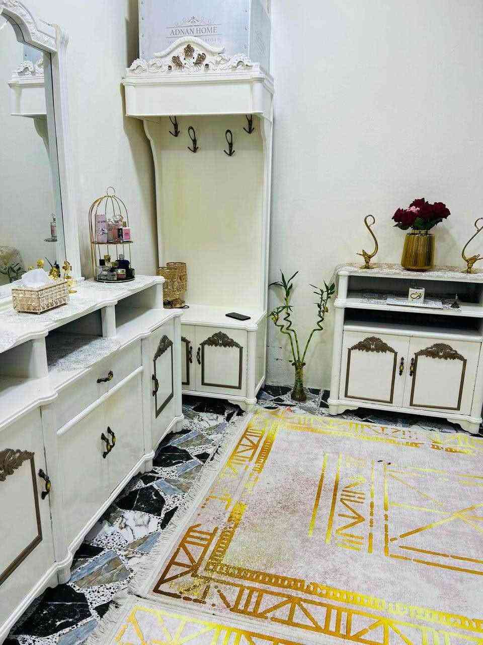 غرفة أخشاب تزگام تصميم عراقي أبيض للبيع 
العنوان ميسان العمارة 
للاستفسار *********** واتساب+اتصال عمارة, ميسان
