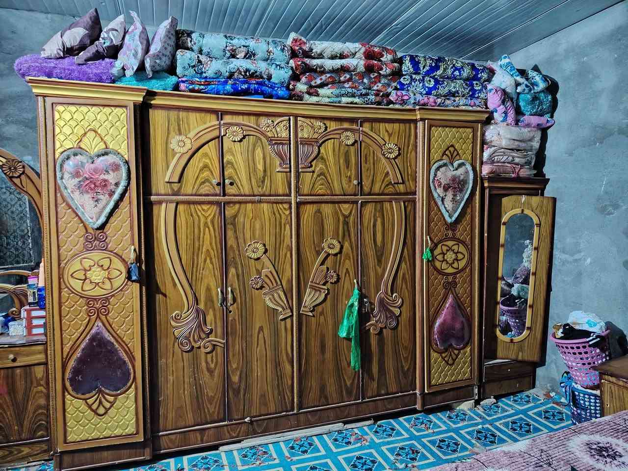غرفة للبيع • سعر ومكان