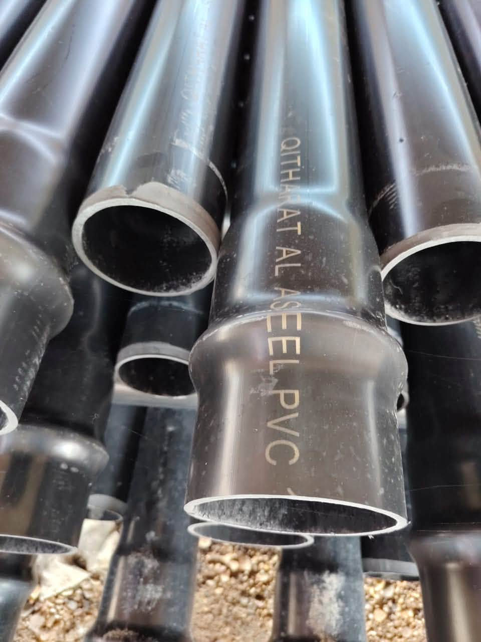 مصنع وشركة قيثارة الأصيل للصناعات البلاستيكية
 QITHARAT AL ASEEL PVC CO

الجودة العالية والمواصفات القياسية التي تدوم!

🔹 المنتج: أنابيب UPVC عالية الجودة باللون الأسود مع وصلات إحكام متينة.
🔹 الضغط: 10 بار (6Bar - 10Bar متوفرة وفق احتياجك).
🔹 المقاسات والقياسات: متوفرة بأقطار متعددة تبدأ من 110 ملم وحتى 250 ملم (بطول قياسي 6 أمتار).
🔹 المميزات:
 مقاومة عالية للضغط والظروف الجوية المختلفة.
 سهولة في التركيب مع متانة فائقة تضمن عدم التسريب.
 خيارك الأفضل لمشاريع المياه والسباكة والبنية التحتية.
📞 للطلب والاستفسار، اتصل بنا الآن:
📱 ***********
