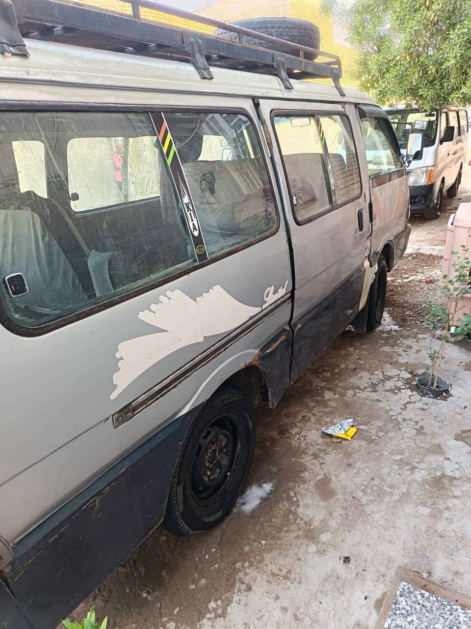 السلام عليكم اخوان عندي كليه موديل 95 مكينه جير اكس المكفولات رقم بغداد وكاله التحويل الع السعر 25 فيها مجال ***********9
