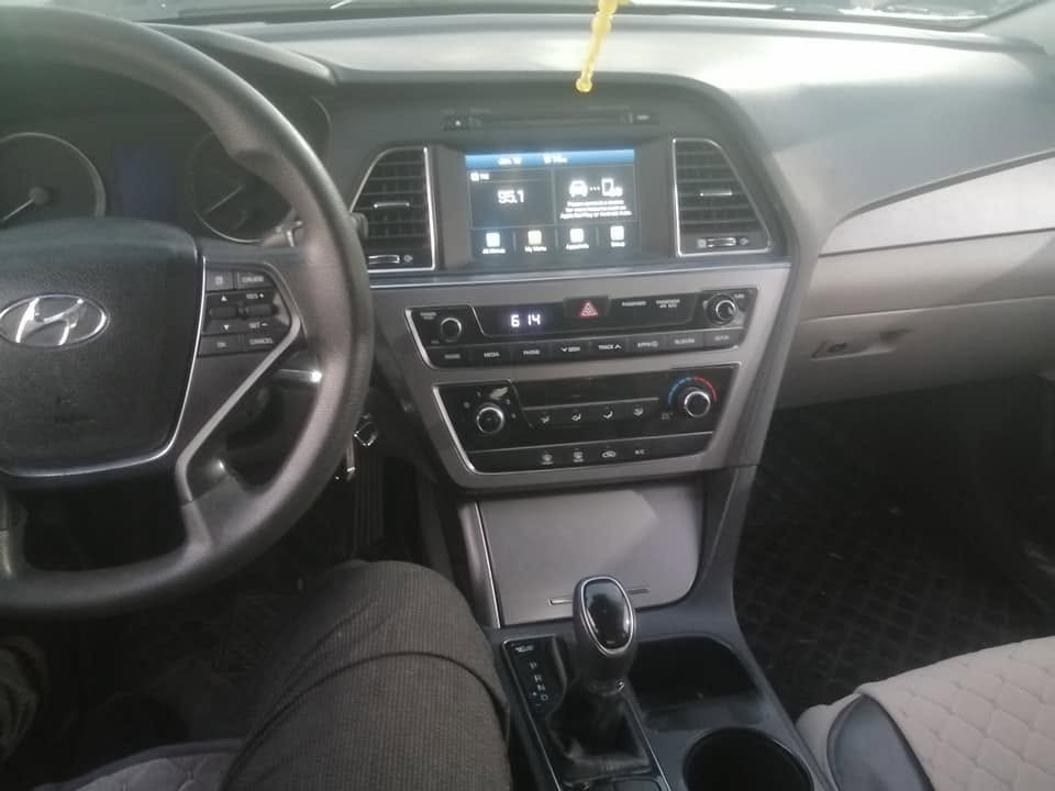 سوناتا ٢٠١٧ بي قطعتين صبغ جمرلخ وبونيد بدون دواخل سعر ١٠٢ رقم موبايل *********** أربيل, العراق
