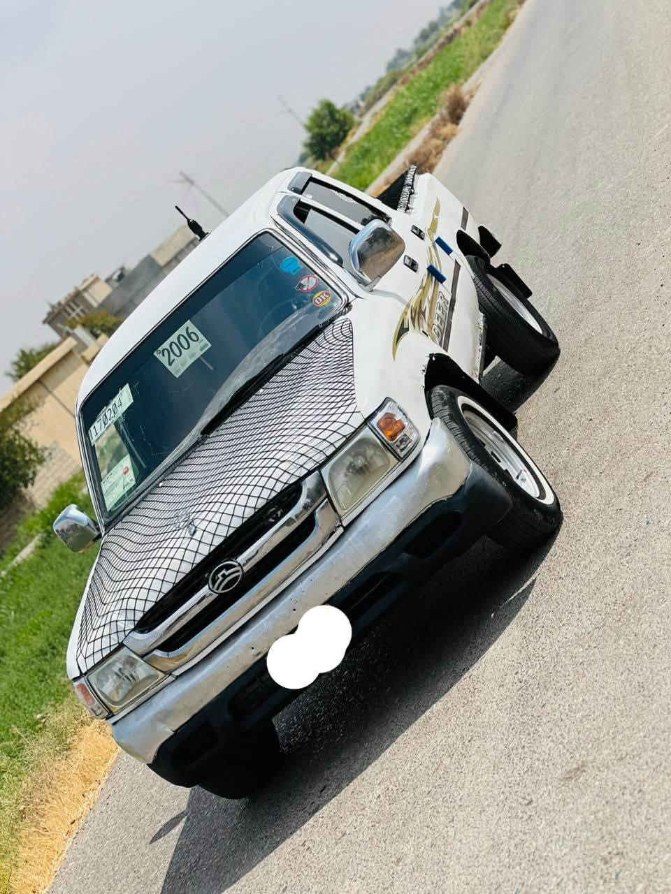 للبيع بكم
موديل 2006
منفيس بس منفيسها ضايع 
كير محرك جدد 
تايرات جدد 
صدر جديد 
ماناقصها شي 
حلوه نضيفه 
السعر 20وبيها مجال 
مكان السيار تكريت الأستفسار 
اتصل ع صاحبها 
‭***********
