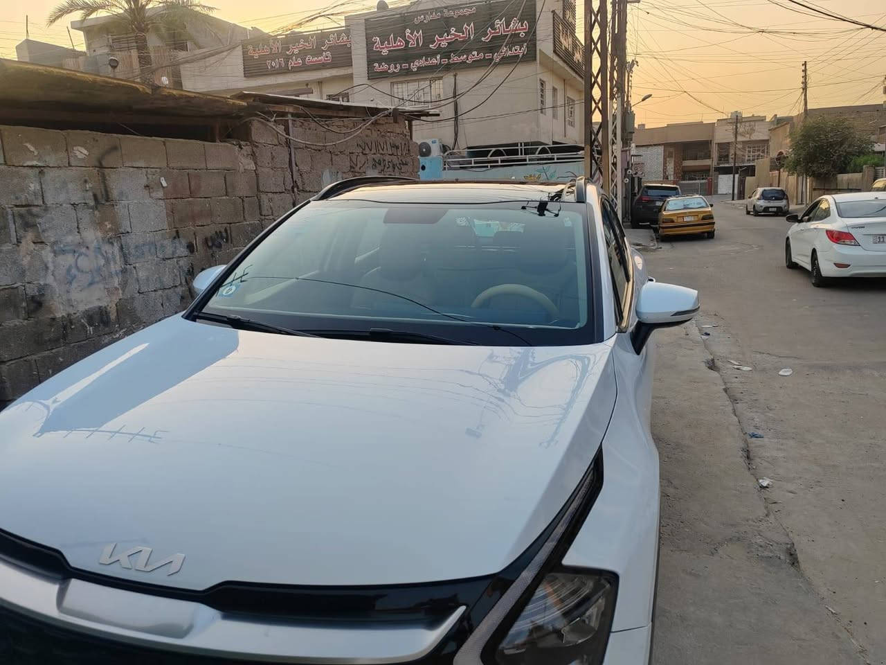 كيا سبورتج 2024 خليجيه..
فوووول عده الصندوك مو كهرباء..بلاك ادشن
مكفوله لا صبغ لا تبديل ولا فتح بيه شخط بل الجاملغ ملاعب بي عايفه.. 
رقمها بغداد باسمي السنويه
بنوراما..
بصمه..
مري شفط..
تبريد شاشه خلفي امامي..
ويل كب 19..
شاشه متصله.. 
كامره دواره.. 
ترحيب بل المري.. 
كرسي كهرباء.. 
بصمتين وياها اصليات.. 
البجم لد والبك لد.. 
حساس خلفي امامي.. 
محرك 2000 دوش..
كير اي تي 6 نمر.. 
السياره جديده وباسمي 
محرك كير تبريد كفاله من الفتح برغي ممفتوح بيه كله عل الشركه.. 
السعر ب 225..
مكاني بغداد الكرخ بشهداء البياع.. 
على ايدي من الزيروو.. 
مشيته 23 الف تراي مال جديد.. 
الشراي يخابر ويامر امر.. 
.. ***********.. 
اخوان مكلف بل النشر اتصل بصاحب السياره وميقصر
