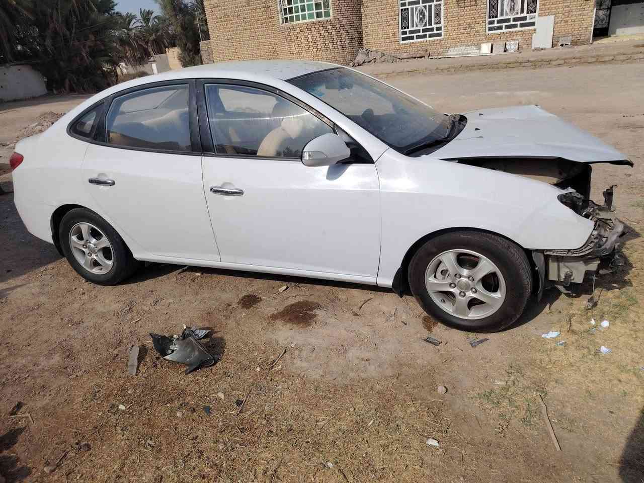 لانتره صابونه  خليجيه موديل 11 ابيع على حادثه بسيط كلش سابقن كفاله وجديده كلش سياره رقم واسط نكليزي السعر 85 وبيه مجال مكاني ناصريه ***********
