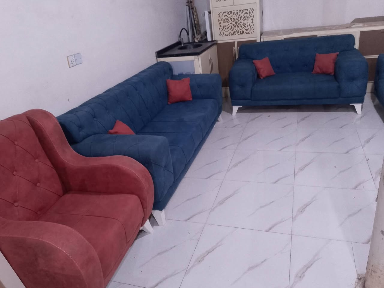 للبيع قنفات تركي 5قطع 10مقاعد للاستفسار اتصل ‏‪***********‬‏
