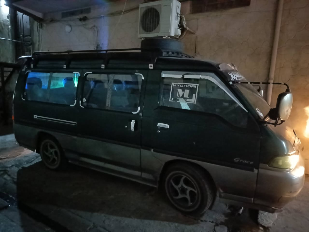 كيا للبيع موديل 96 هيئه ومرور صفر رقم انكليزي جديد مكينه معمر جديد تواير وباتري كلها جديد سنويه 2027 وهزه جديد وكير كصه تريد تحويل أو وكاله  السعر 57لاتصال على رقم ***********
