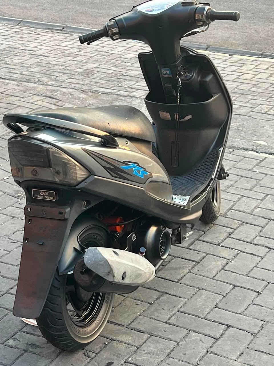 ماكس عدله
دراجه ماكس عدله محرك كلجات نظيفه فقط محرك مبدل ولفات ستندر بلادي كفرات جديد ويلات مصبوغه جديد دراجه مابيها اي نقص كهربائيات كامله محرك مضمون 100%
السعر :850 بي مجال حك الجيه فقط 
العنوان بغداد البياع 
الرقم ***********
الرقم الثاني***********
