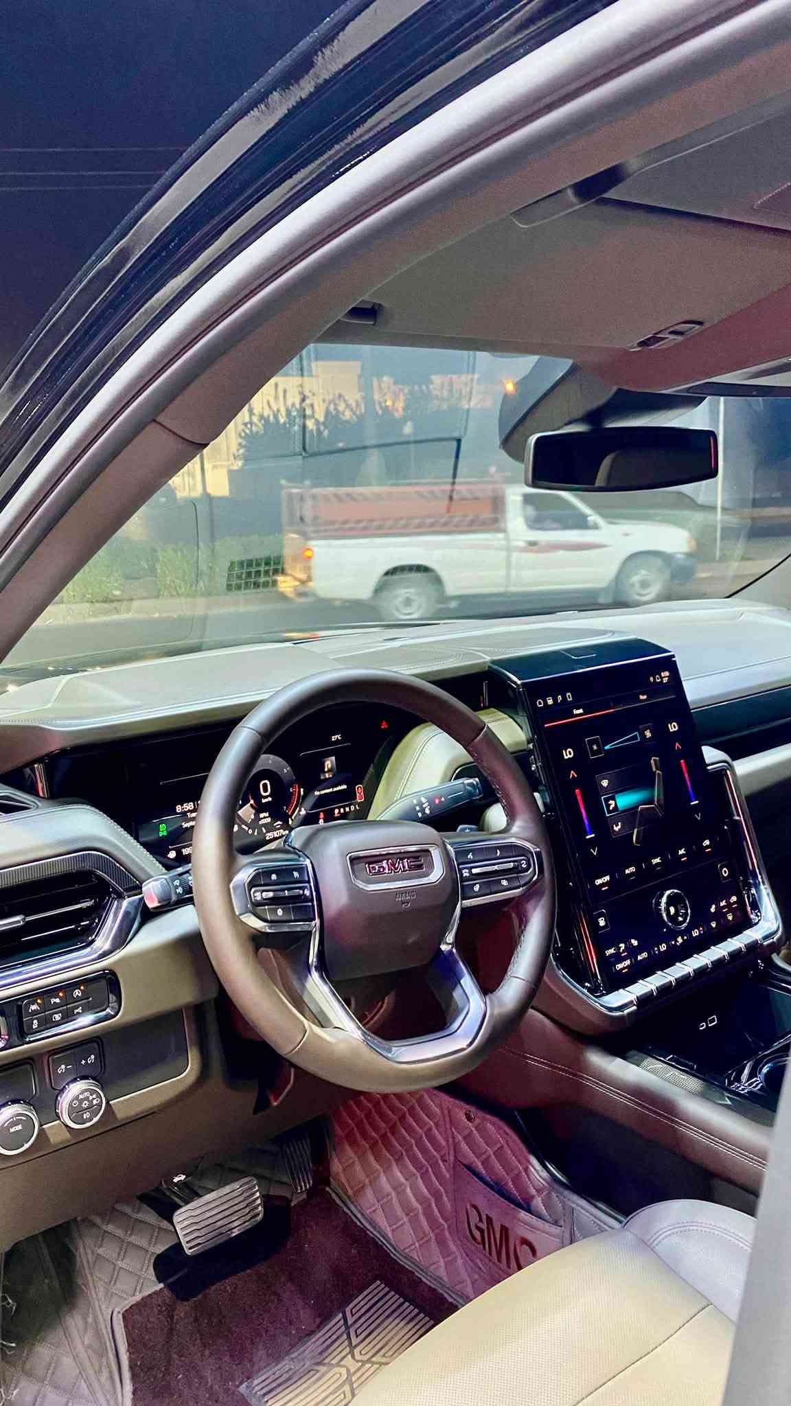 جي ام سي ٢٠٢٥ شريكة المنصور اليفيشن مغلف ppf + تظليل سيارة ماشي ٢٣٠٠٠ كم كفالة من كل شي حتا رسعة ما بي 
***********

***********
