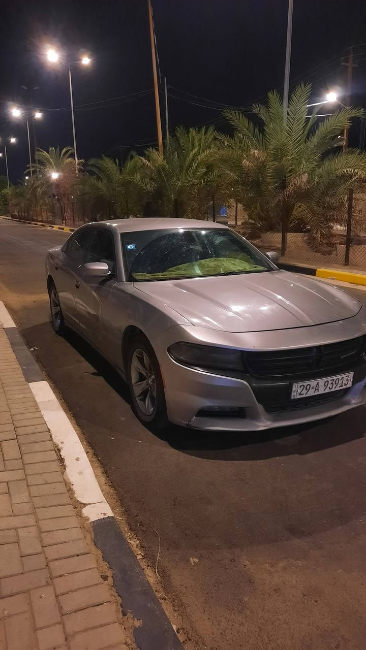 سلام عليكم شارجر مديل 2016اصل جاهزه تخم تاير حداديه جاهزه مكينه كير تبريد ثلج رقم واسط بسمي مداور ثاني يوم سنويه لل 30 صور حادث بل منشور بس بنيد بدل اصلي مكفوله من صبغ *********** سعر 140 وبيه مجال
