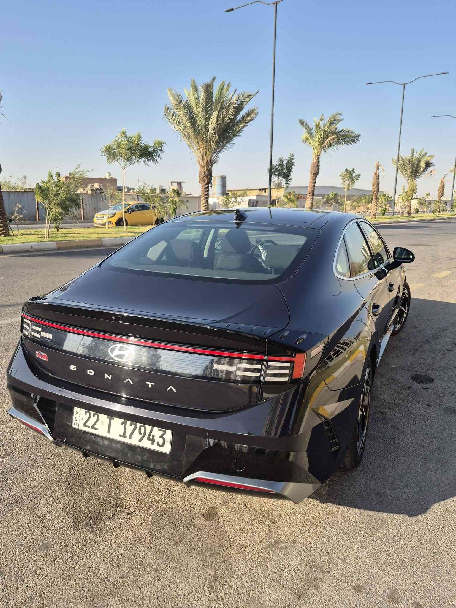 السلام عليكم 
سوناتا 2024
مواصفات Sel plus 
فتحة بانوراما 
بصمة وتشغيل عن بعد 
شحن لاسلكي
كشن كهرباء
 تدفئة كشنات 
رادار امامي 
تحديد مسار 
 رادار جانبي 
نقطة عمياء 
مانع تصادم 
مثبت سرعة تفاعلي
مكينة 2500 
 بيها جاملغ سايق بارد و ٣ قطع كلير امريكي 
السعر 184 وبي مجال بسيط 
***********
