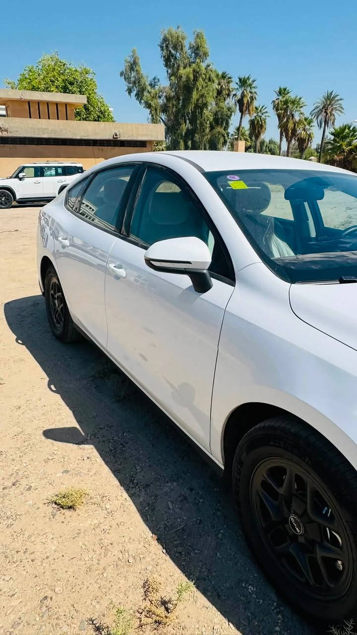 السلام عليكم BYD Seal05
ماشيه ٧٠٠٠ حقيقي 

السياره جديدة خاليه من الصبغ و التبديل 

عدا رصعه بسيطة جدا بالجاملغ الامامي 
رايدها ب٢١ 

باسمي 

مكاني بغداد الدورة 

***********
