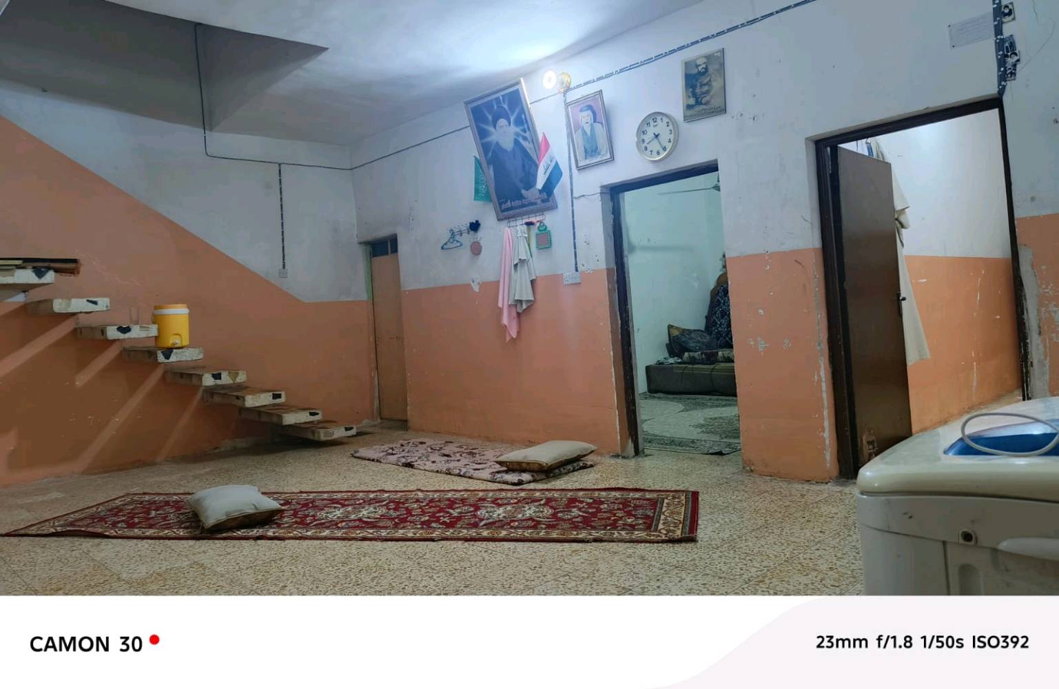دارللبيع 180 متر حي الجمعيه 
165 وبيه مجال