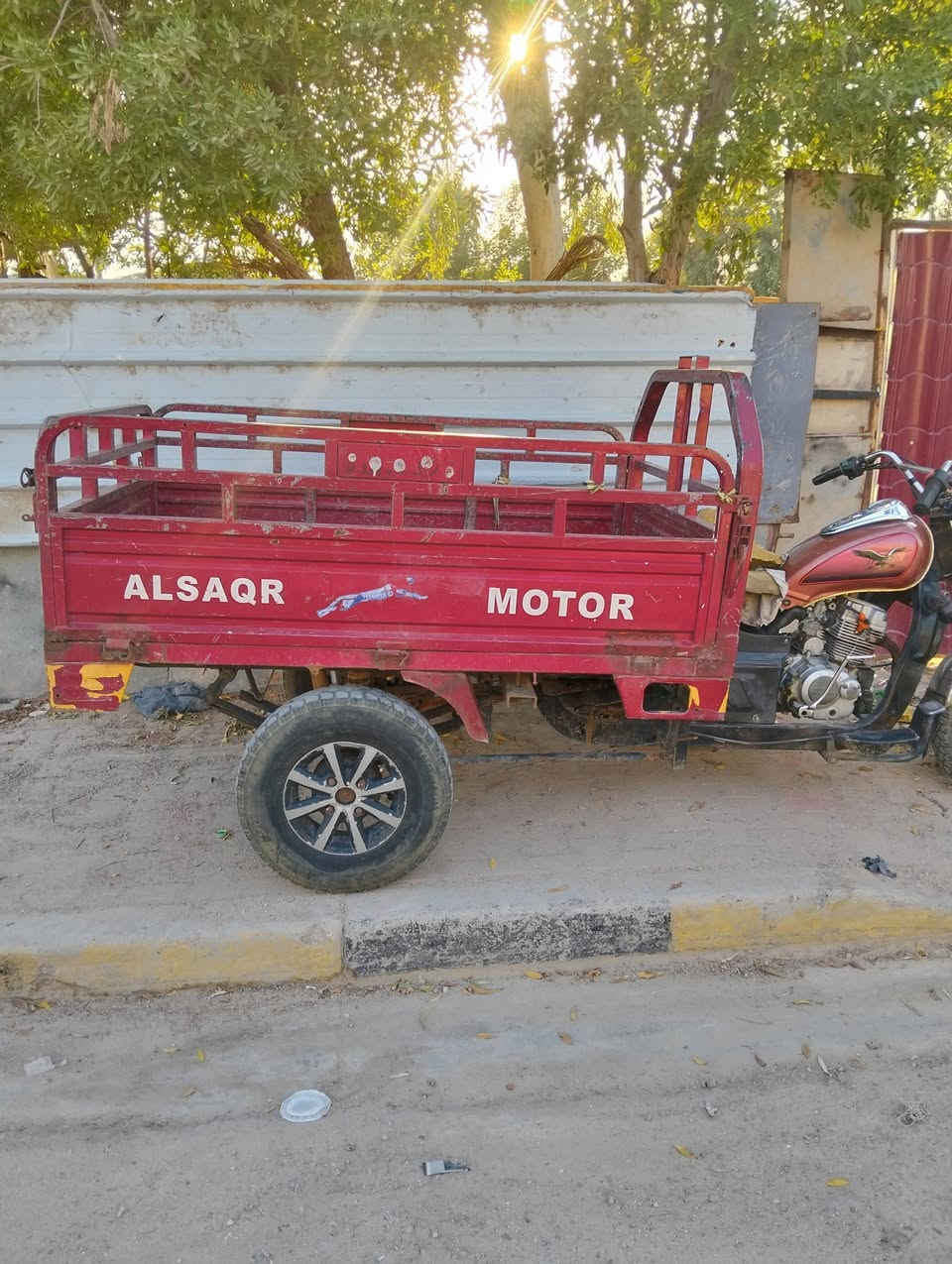 سلام عليكم شباب ستوته موديل 2018 أوراق كامله بيها نواقص بصيطه وسعر 800وبيها مجال  العنوان بغداد الحسينيه مال راجديه تواصل علا هاذ الرقم ***********تواصل فقط علا الرصيد مابي واتساب
