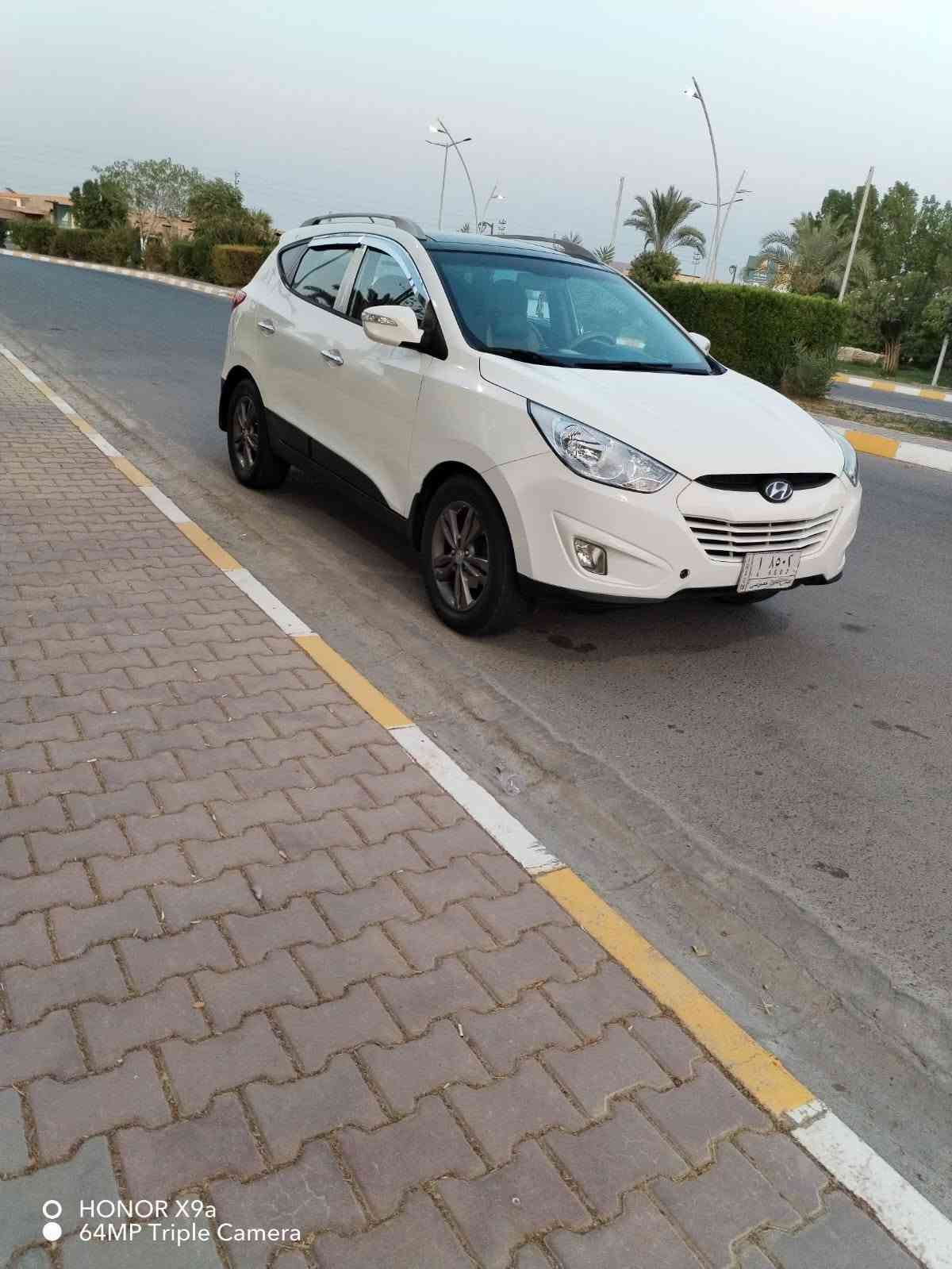 سلام عليكم للبيع وبسعر مناسب جدا 120 وبيه مجال بسيط  كيا توكسان موديل 2011 خليجي صبق شبر بقبق  الصندوق والباقي مكفول محرك 4 بدون لاتبخير ولا تنقيص  كير شرط بدون عيب تخم تاير جديد صدر مامي خلفي جديد تبريد ثلج سيارة فول مواصفات تبريد قطعتين بنيرامه شاير بلمري رقم صلاح الدين ألماني سنويه ماصاقطه شرط الغرامات والتحويل مكان تكريت الديوم السعر 120 وبيه مجال رقم التلفون 
***********

نص مكتوب في الصور:
- HONOR X9a
- 64MP Triple Camera
- O HONOR X9a
