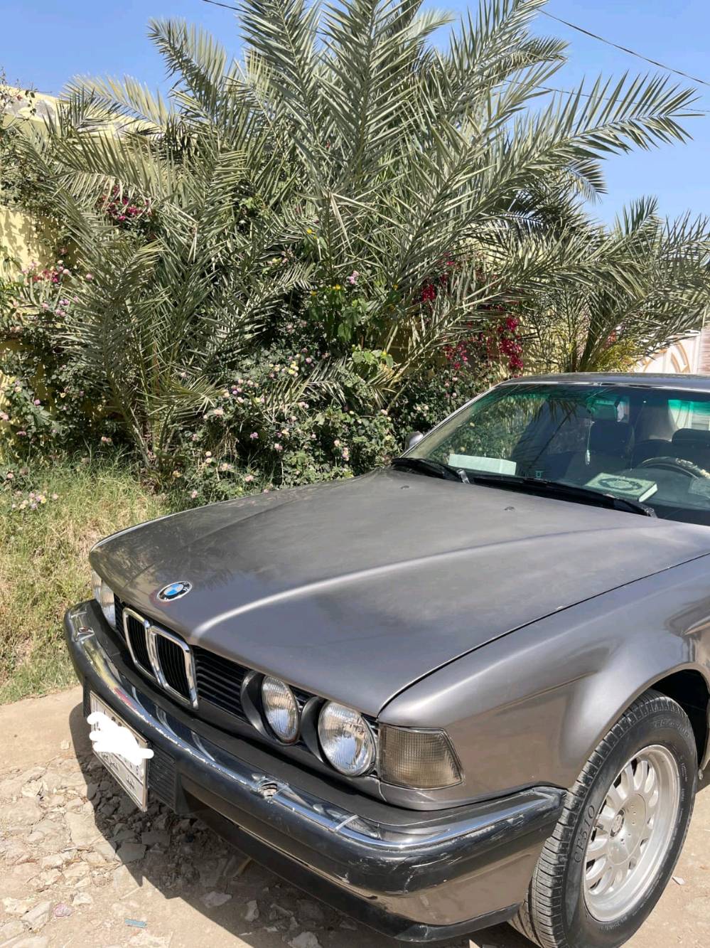بي ام لبيع سياره جاهزه مصبوغه صبغ عام سبب  جراد  سياره جاهزه من كلشي  محورة محرك ملكه3000  رقم نجف  المكان نجف مناذرة  السعر60ورقه وبيه مجال حق الجيه