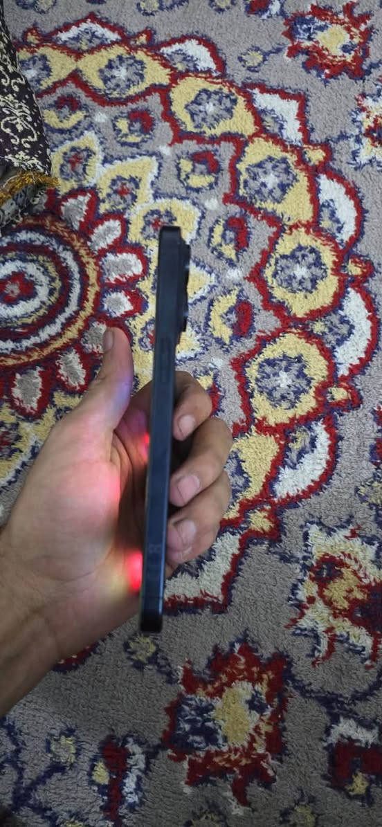 سلام عليكم ايفون 15 بروماكس ذاكره 256 بطاريه 87 الجهاز مامفتوح السعر 950 عنواني بغداد الدوره رقمي ***********

نص مكتوب في الصور:
- LTE 7:06
- حالة البطارية
- عادية
- تعمل بطارية iPhone هذه على النحو المتوقع. حول البطارية والضمان...
- الحد الأقصى للقدرة
- 87%
- هذا قياس لقدرة البطارية مقارنة بقدرتها عندما كانت جديدة. قد تسبب القدرة المنخفضة تقليل ساعات الاستخدام بين عملية الشحن والأخرى.
- عدد الدورات
- 638
- هذا هو عدد مرات استهلاك iPhone لقدرة البطارية.
- معرفة المزيد...
- تاريخ التصنيع
- كانون الأول ٢٠٢٣
- أول استخدام
- آذار ٢٠٢٤