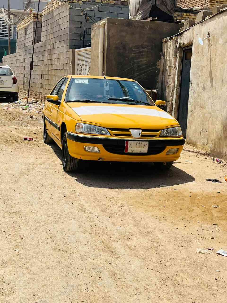 سلام عليكم بيجو بارص 13. نضيفه سياره جاهزه تخم تاير حداديه جديده تبريد تراي وين ما يعجبك. سنويه صاقطه 3سنوات غراماتما عليه. مرشوشه جماليه فقط سعر 28مجال حك جيه ابو 25 لا تخابر ***********
