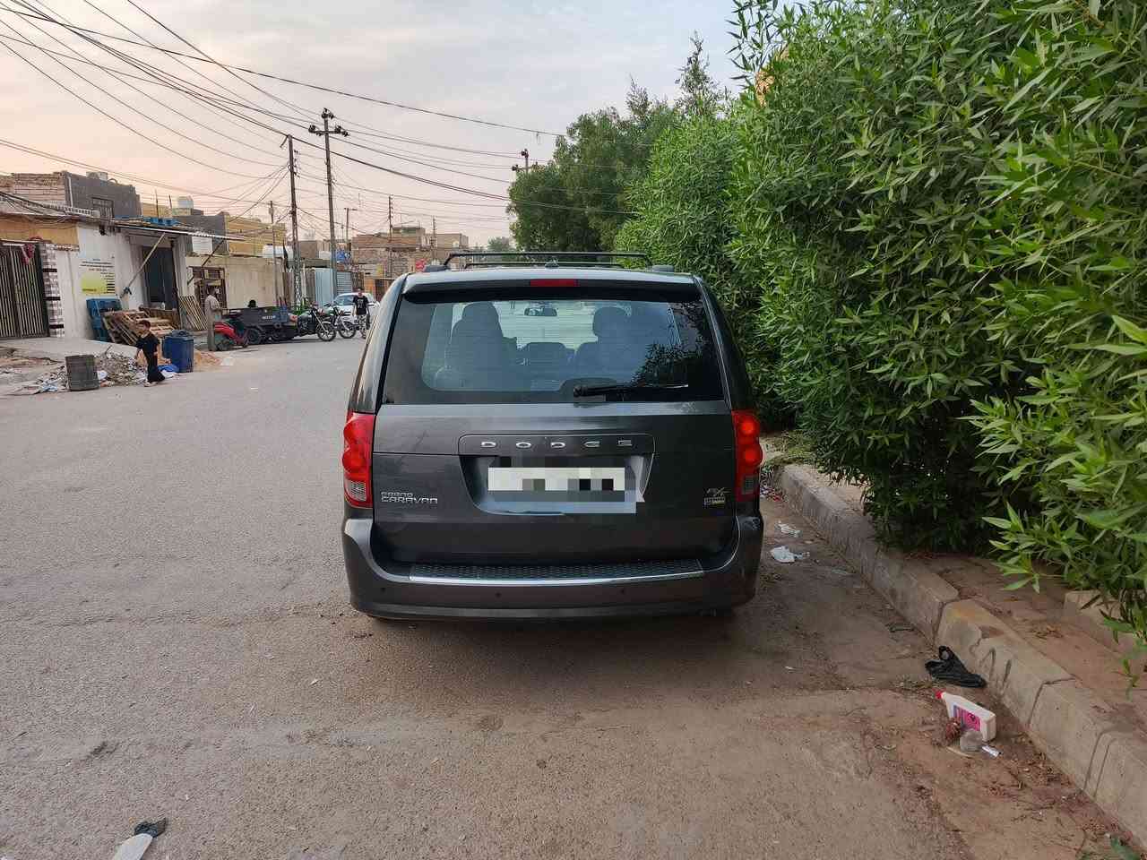 دوج كرفان • ٢٠١٦ • بيبان كهرباء