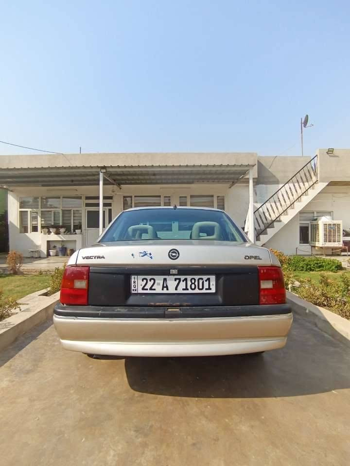 ڤیکترا مۆدیل 1990 سەیارەکە تا بڵێی جوانە و جایزە پێشی لێدانێکی هەیە لای سایەق کەمێک ژورەوەی گرتوە هیچی تری نیە گێر مەکینە بەشەرتی 10 فیتەر مەکینەی 16 قایش پانە بەنزین هەر ناخوات ڕەقەم و سەونەوی و ڕێگاو بانی تا 2030 تازەیە 4 تایەی نوێشم بۆ بەستوە ژمارە مۆبایل *********** أربيل, العراق
