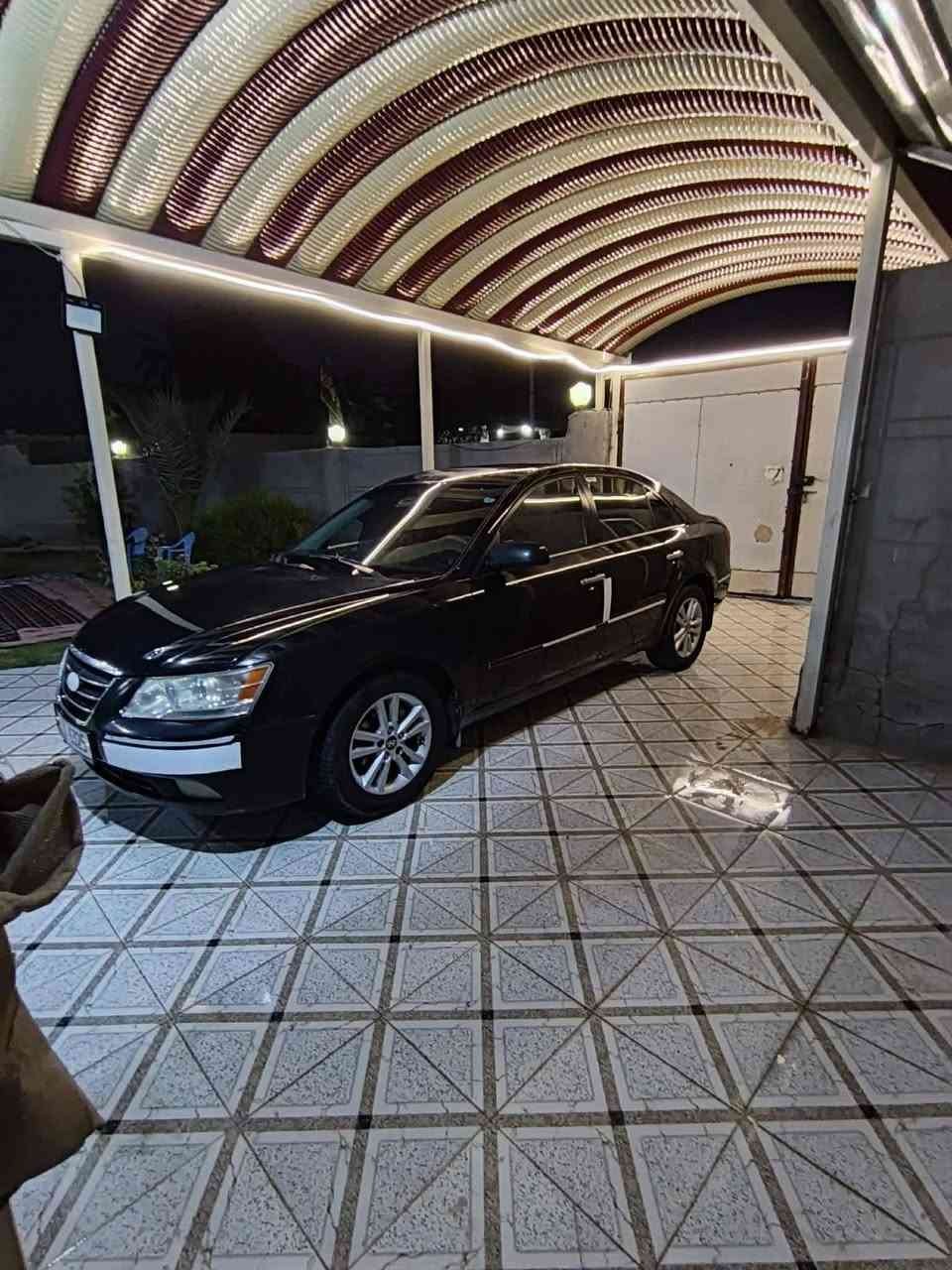 سلام عليكم سوناته مديل 2009 وارد أمريكي بيه بس جامل وبارد بل باب الخلفي والباقي كفاله حداديه وتبريد سياره بسمي شخصين السعر 98 وبيه مجال رقم الهاتف ***********
