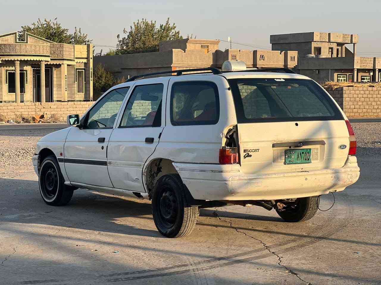 السلام عليكم
فورت ستيشن للبيع 
كير عادي ومحرك السود ابو جمل المرقوب كبريته شرط 
وكاله تحويل شرط رقم نينوى 
توير فوك نص عمر 
صدر فوك نص عمر 
كهربايات كله شغاله لايت عالي ناصي بك لايت مسجل جوم كهربايات ربعتهن 
السياره حلوه وقتصاديه مالت بيت مالت شغل 
مالت عمال كلشي ترهم سياره ما تصرف عليه ربع رقم بيه وتساب ***********مزنجر مفتوح مكاني الشرقاط قريه شكرا
