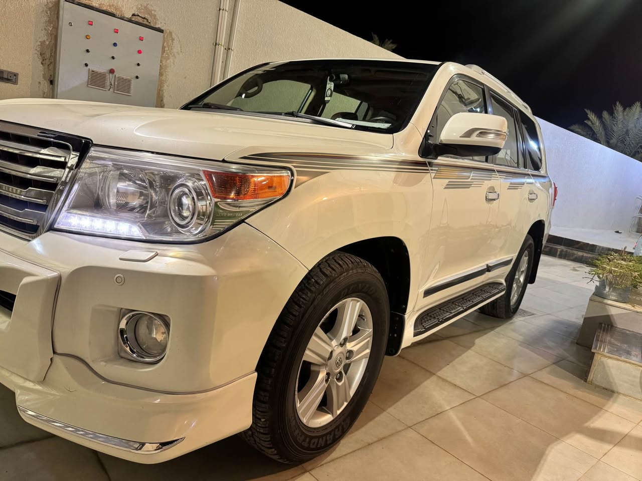 � للبيع لاندكروز 2014 V8 4600 🚨

🔥 مواصفات السيارة:
• V8 سعة 4600
• داخل قرميد 🧱
• رقم بغداد
• كفالة عامة
• سيارة على بلاد الشركة
• صدر وكالة
• تخم تاير دلوب
• LED ترحيب
• منظومة زينون
• ثلاجة
• منظومة بانزين كفالة
• كير كفالة
• محرك كفالة
• سيارة مال جناي
• مع الرسوم

📞 للاستفسار والاتصال:
***********
*********** بغداد, العراق
