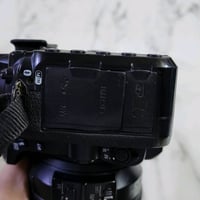 نيكون D7500 • عدسة 18-140 • بطاريتين أصلي