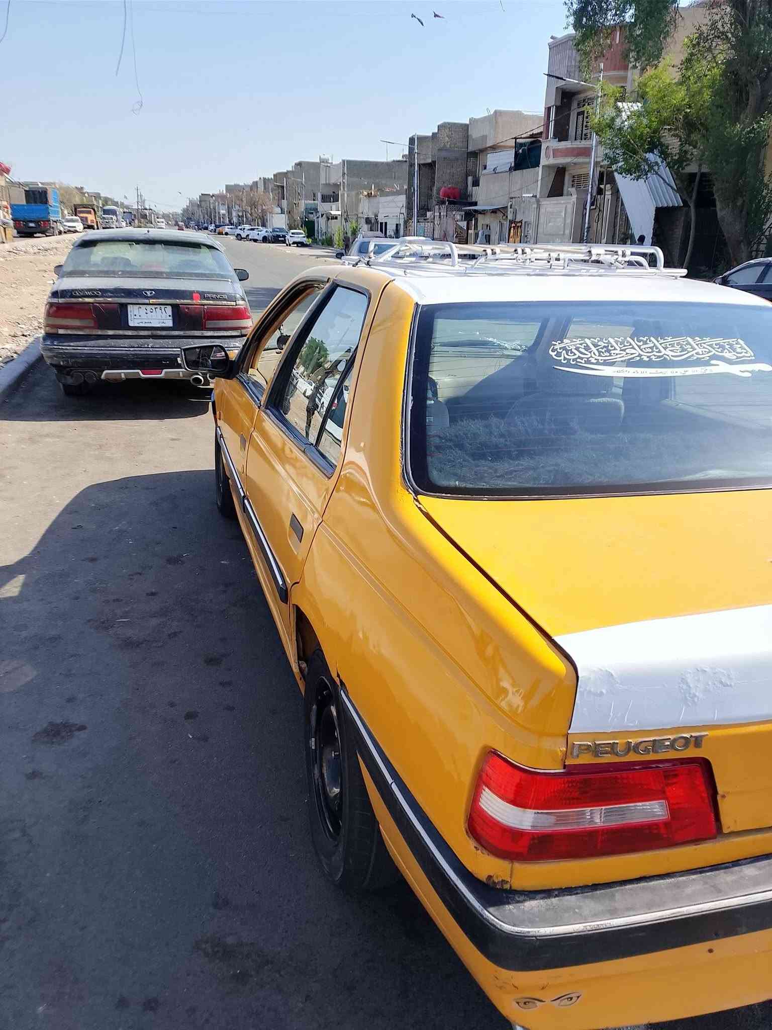 بيجو للبيع موديل 15 سيارة مكينة وكير وصدر كهربيات كلهن جديد أبيع كوم حديد راعيها بديوانية ماواصلة اتكفل من سرقة وعشاعر مكان بغداد سعر 15ورقة قفلها ***********
